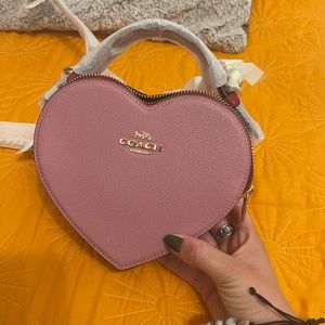 COACH HEART PURSE